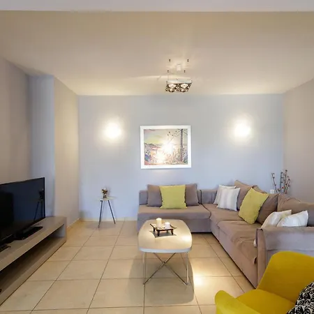 Domus Eleon Luxury Villa